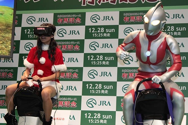 ウルトラマンのアクションも次第に大きくなる！