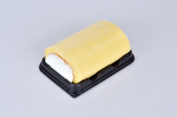 「プレミアム ロールケーキ」初の1本売り！ローソン年末年始デザート発売