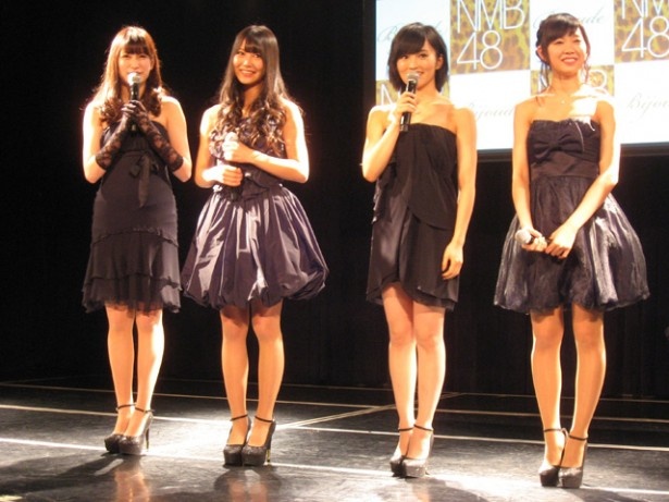 「NMB48」の左から吉田朱里・白間美瑠・山本彩・渡辺美優紀