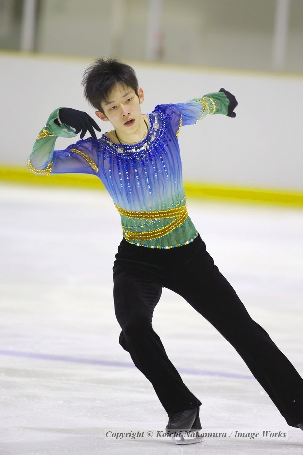 全日本ジュニア選手権(2014年11月)での梶田健登の演技。今季はジュニアグランプリにも出場した期待の選手