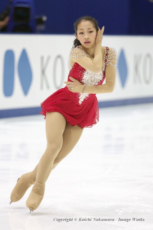 全日本選手権(2014年12月)での新田谷凜の演技。かつては淡々とした演技の印象が強かったが、少しずつ表現力も身につけている