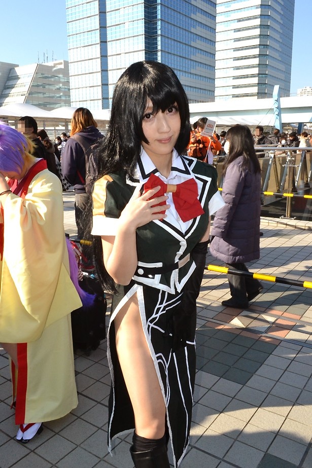 「艦これ」の筑摩改二に扮するコスプレイヤー