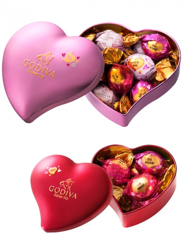 「ラッピングチョコレート ハート缶」(10粒入り1836円)と「ラッピングチョコレート ミニハート缶」(5粒入り1080円)は、キュートな遊び心が詰まったアイテム