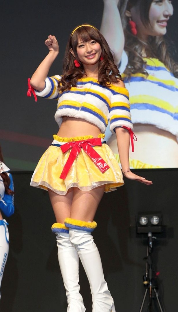 “レースクイーン界のエンターテイナー”と言われている日野礼香
