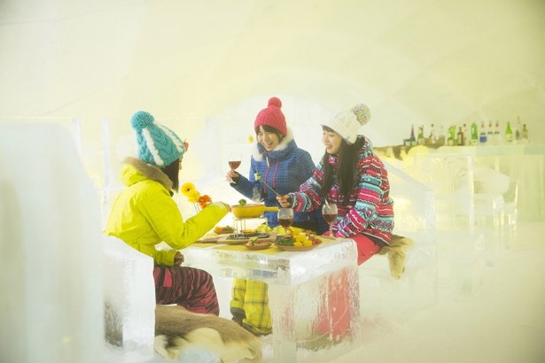 体がポカポカに温まるグルメがうれしい「氷のカフェ」