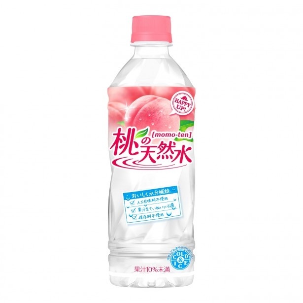 【写真を見る】果汁を丁寧にろ過し、品質にこだわる｢桃の天然水｣(490ml・希望小売価格・税抜140円)。凍らせてもおいしく、デザート感覚で楽しめる！