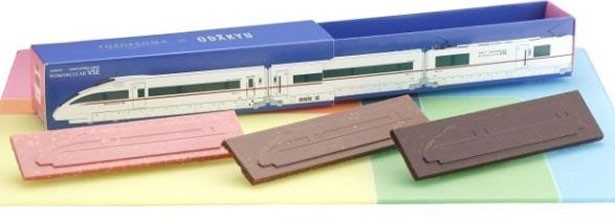 甘党男子によるイケメン「壁ドン」を体験！