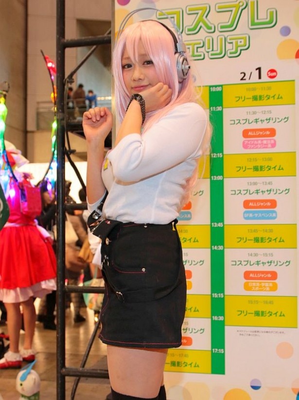 すーぱーそに子(コスプレネーム＝とげぽよ)