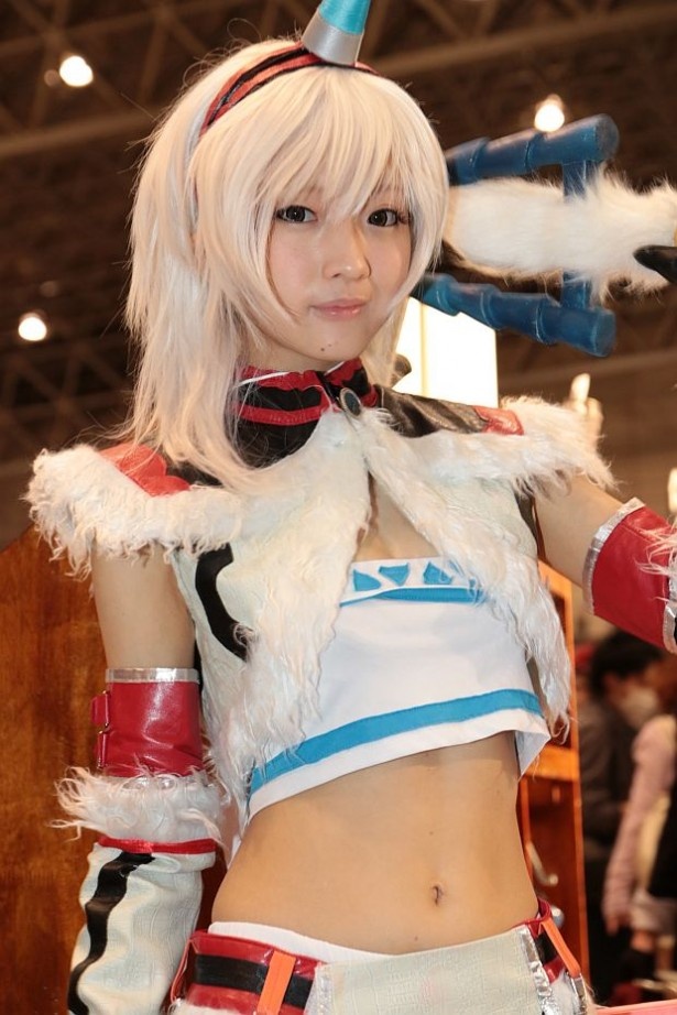 「モンスターハンター」のキリン(コスプレネーム＝火将ロシエル)