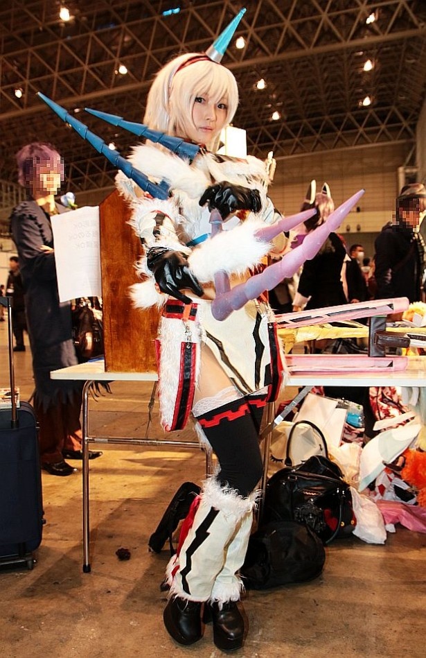 「モンスターハンター」のキリン(コスプレネーム＝火将ロシエル)