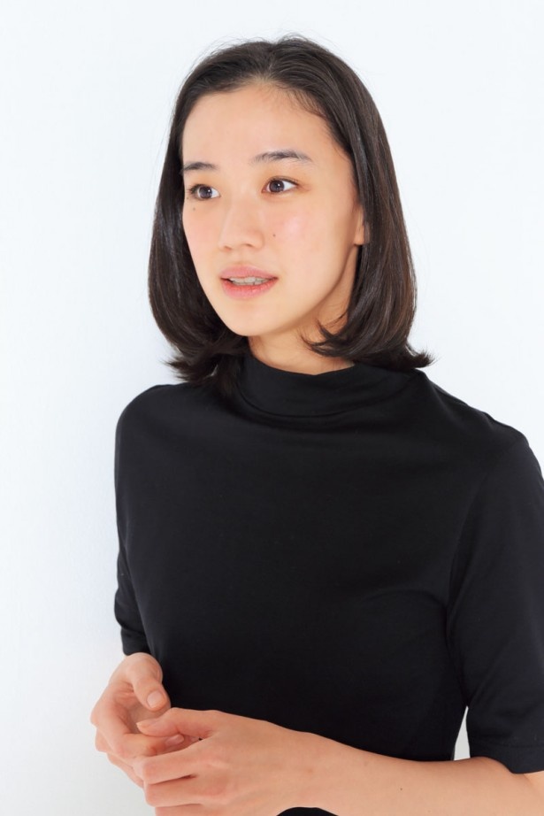 「稽古場で大好きな先輩たちが初日までにお芝居を作り上げていかれるプロセスや、皆さんのお芝居への向き合い方を間近に見られることが楽しみ」
