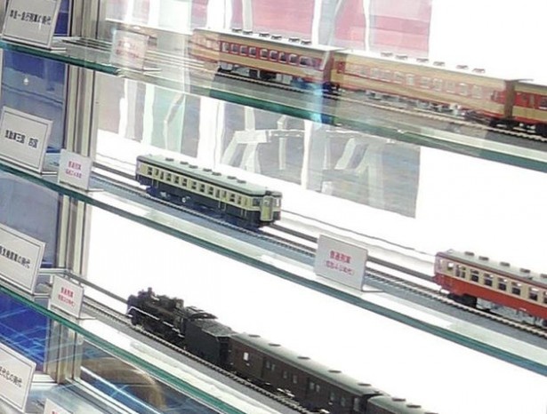 模型は2014年末に、これまで展示されていた四国にゆかりのある列車から、四国に向かう列車に展示替えされた