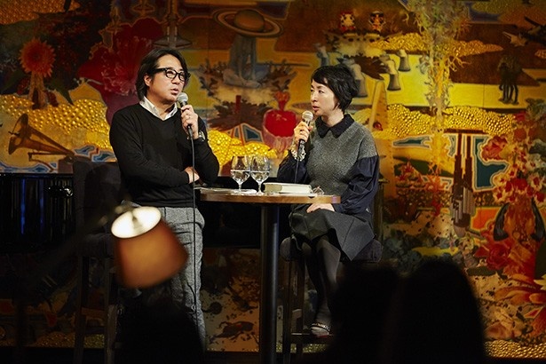 宮澤正明が、10年間にわたって撮影し続けた伊勢神宮への思いを語ったトークショー。ゲストには友人である阿川佐和子が登場した
