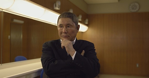 映画監督の北野武もドキュメンタリー映画でインタビューを受ける