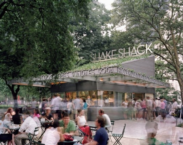 シェイク シャックの世界1号店はアメリカのニューヨークにあるマディソンスクエアパーク店