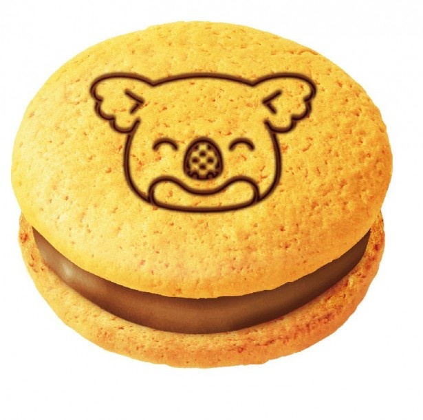 オリジナルキャラ“マーチくん”の焼印が施されたレアなケーキが入っている場合も！「コアラのマーチケーキ(チョコ＆いちご)」(想定小売価格・税抜300円前後)