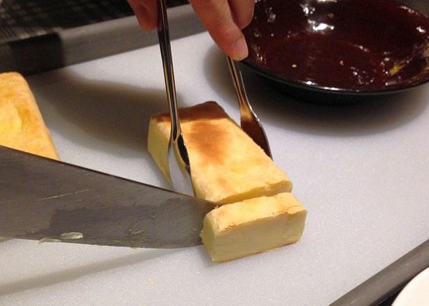 肉の他に、焼きチーズや焼きパイナップルも食べられる！
