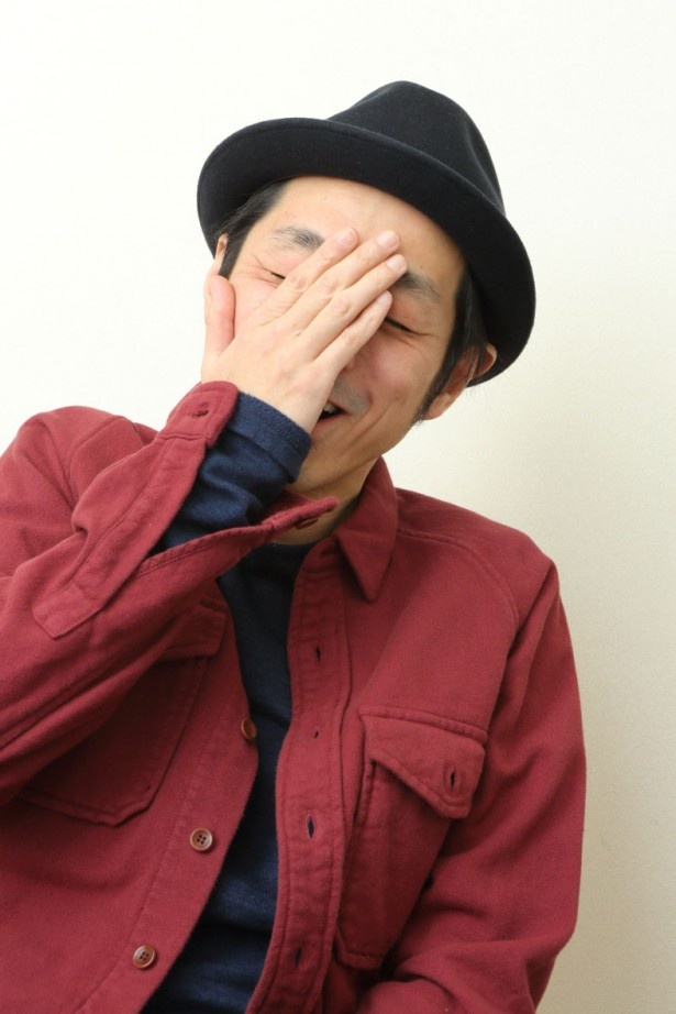 まだ「俳優としての宮藤さんのファンです」って言ってくれる人がいるっていうことは、「あ、まだやってていいんだな」って思うように、前向きに思ってます（笑）と宮藤