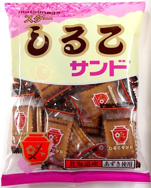 販売以来、長きにわたって愛され続けている定番おやつ、「スターしるこサンド」(110g)
