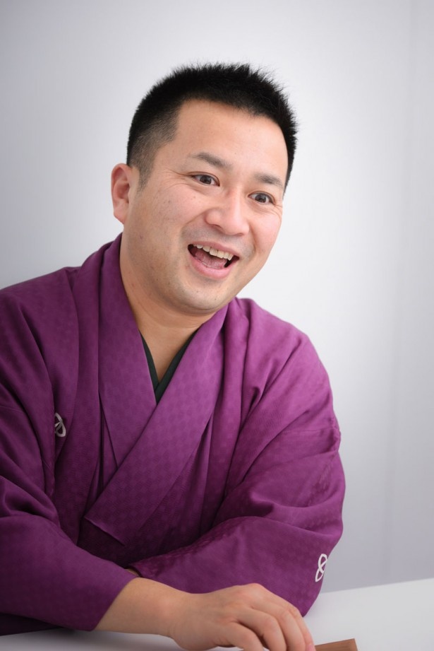 演目は、前半に古典落語の大ネタ「百年目」、後半に新作「メリーさん」、スライドショー「吉弥20年日記」を挟み、古典「昆陽（こや）の釣」