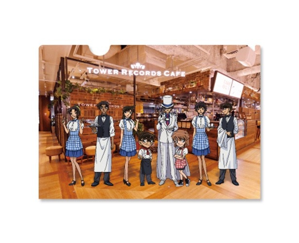 「コナンカフェ×TOWER RECORDS CAFE A4 クリアファイル」(税抜300円)は、「名探偵コナン」に登場するキャラクターたちがカフェに集結！