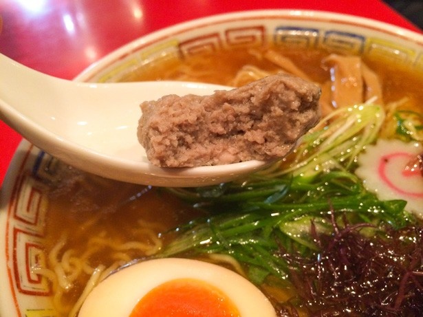 具材には気仙沼産のサンマのすり身状にしたつみれ､気仙沼の三陸の磯で育ったふのりがトッピング！