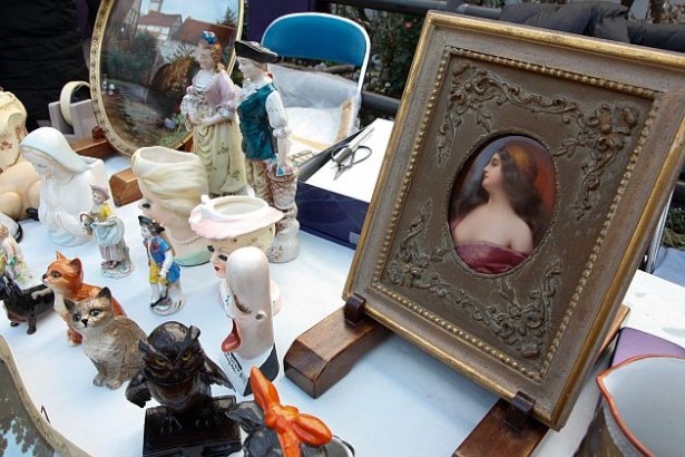 ヨーロッパの銅板画。価格は高めだが、マニアにはたまらない一品