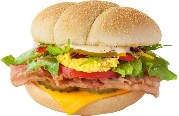 卵、ベーコン、チーズに加えて、トマト、レタス、ミズナなど野菜がたっぷり摂れてバランス満点の｢BLT＆EGG｣(コンビ430円、単品340円)