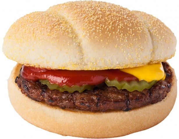 ケチャップとマスタードでシンプルに味付けした｢Beef モーニング｣(コンビ290円、単品200円)。手軽な朝食にぴったり！