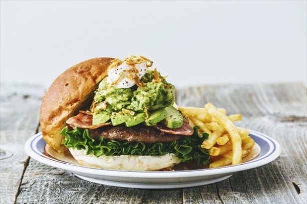 ジェイエス バーガーズカフェが“アボカドフェス”開催！
