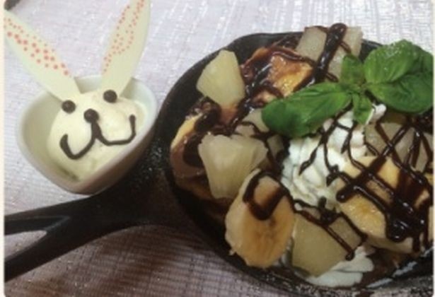 チョコレート三昧の「うさぎチョコレートフレンチトースト」はパインアップルとの相性も抜群！