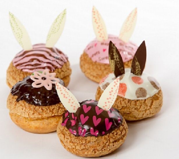 3月限定のうさぎシュークリームには「さくらチェリー」と「アールグレイ」(各520円)が登場