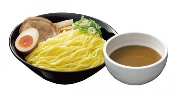 袋麺2食分を使った大盛り(400g)はガッツリ食べたい人におすすめ