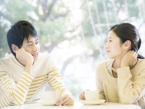 【写真を見る】日常から丁寧なコミュニケーションを心がけることが夫婦にとって最も大事？