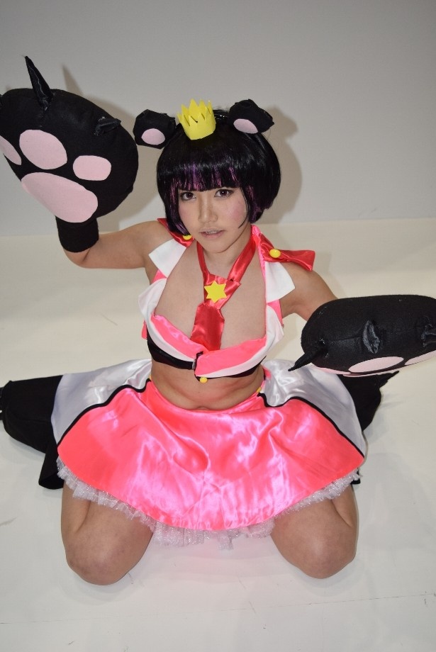 「ユリ熊嵐」の百合城銀子(コスプレネーム＝もんた。)