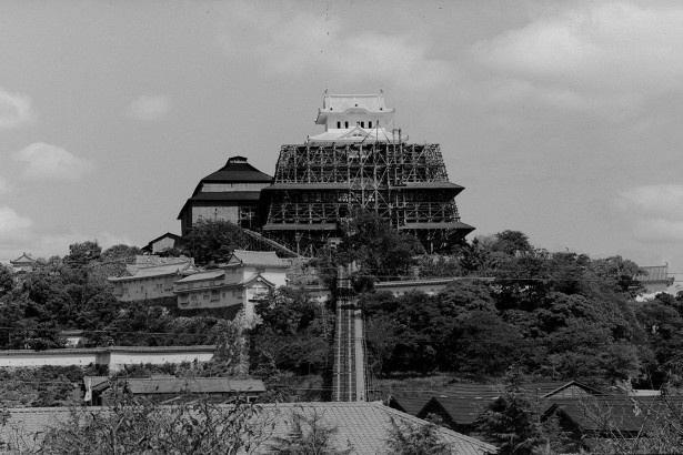 1956～1964年ごろ。大天守素屋根上層部撤去