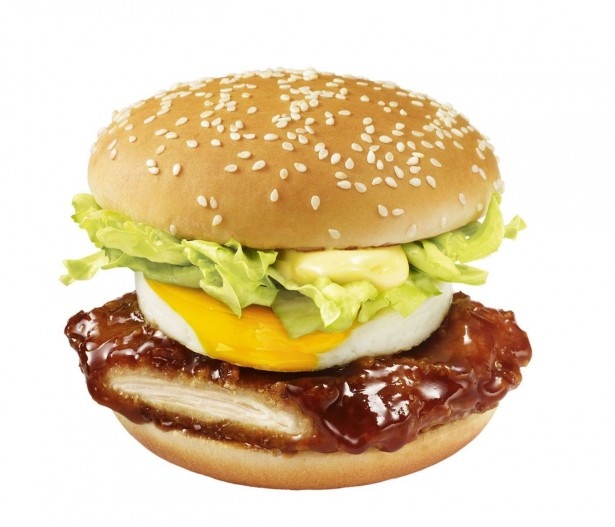 “瀬戸内レモンソース”で爽やかに味付けした「チキンてりたま 瀬戸内レモンソース」(単品390円、バリューセット690円)