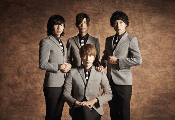 「THE BAWDIES」