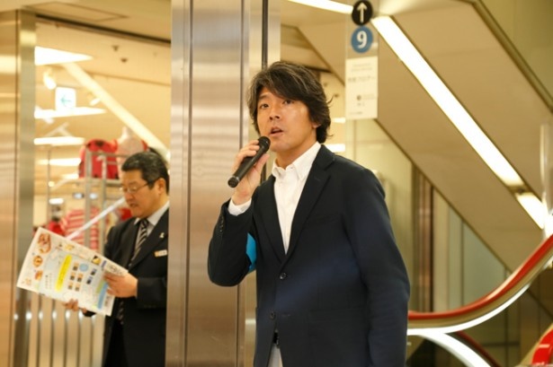 開店前には、山本篤史編集長がスピーチ。神奈川グルメに対して地元メディアが果たす役割について語った