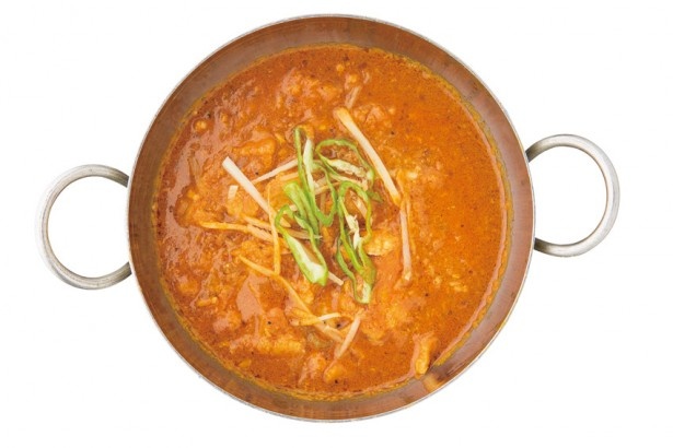 【写真を見る】女性人気No.1の「フィッシュカレー」(1000円)はライトな味わいが魅力
