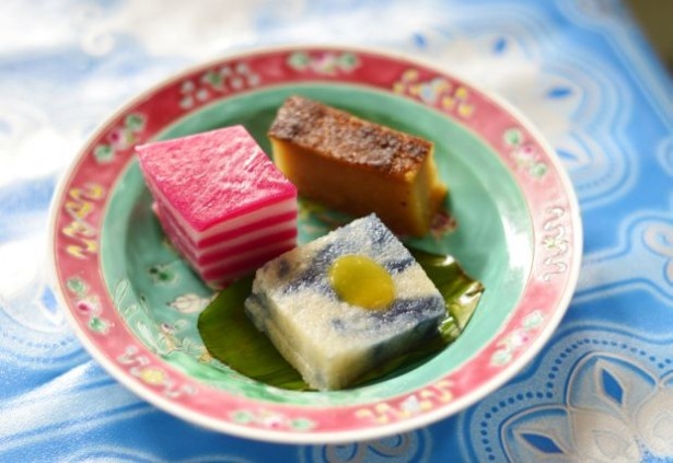 老舗「ババ・チャーリー・ニョニャ・ケーキ」で作るニョニャ菓子