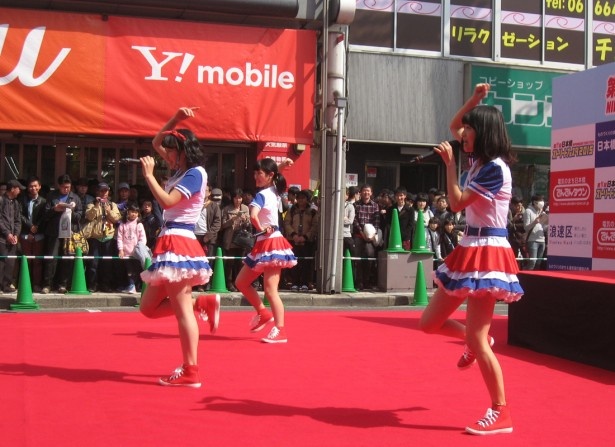 【WEB連載：大阪発アイドル・minAminの読んでミナミン！　Vol.4】「日本橋ストリートフェスタ2015」に出演＆4/10（金）ライブのお知らせ！