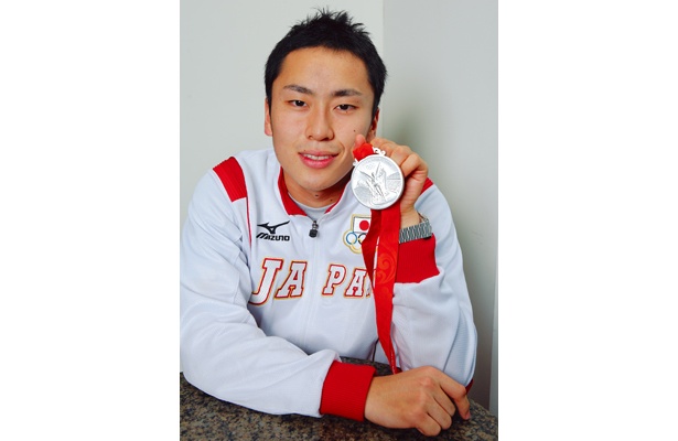 銀メダルで大ブレイク“フェンシング王子”太田雄貴はメッチャさわやか！