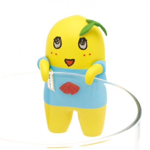 ふなっしーが単体でコップのフチで遊びまわる「PUTITTO ふなっしーマスコット」ガチャも登場する