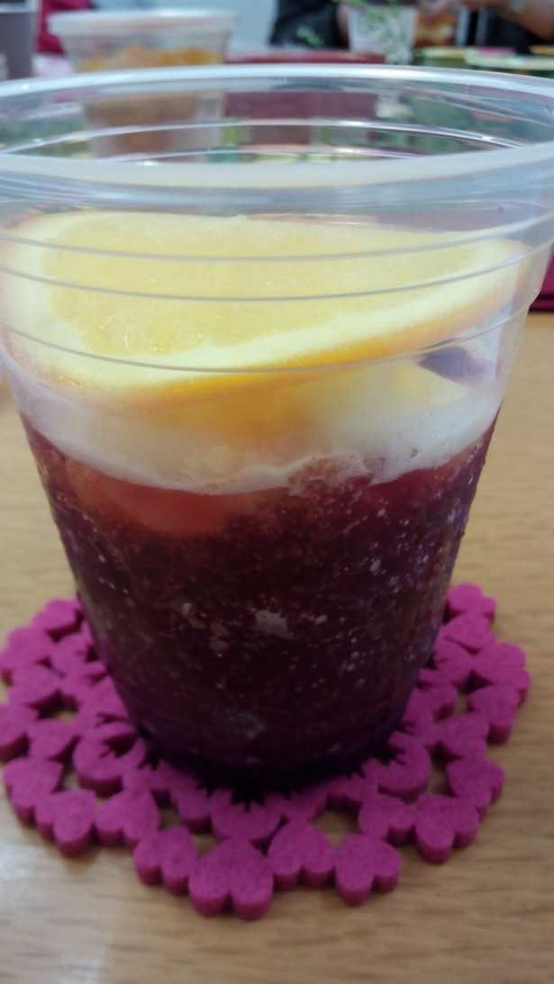 大人の味！「ウチカフェフラッペ」カシスオレンジ登場