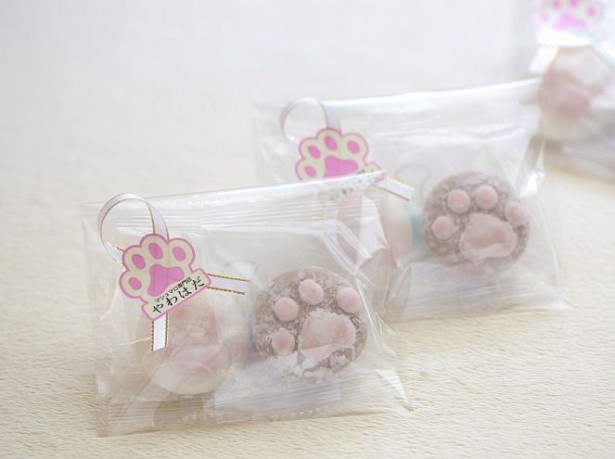 プチギフトにぴったりな「肉球マシュマロプチギフト 2個入り袋『5袋セット』」(税抜1200円)
