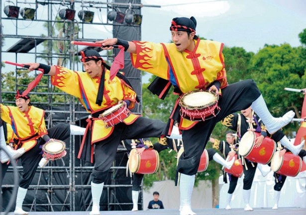 絶品を食べ比べ！「全国ご当地大グルメ祭2015」開催