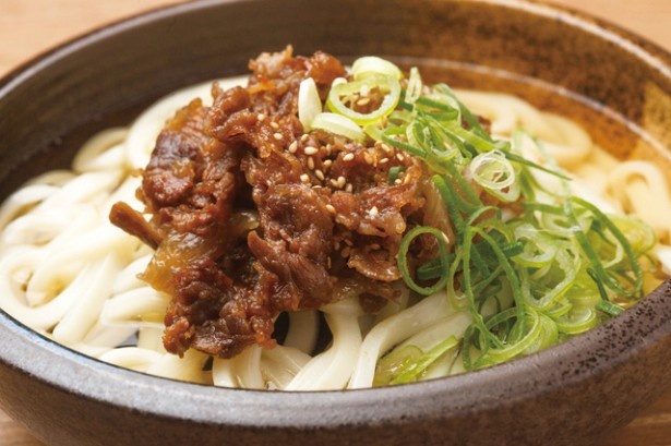 【写真を見る】うどんの食べ比べもおすすめ！