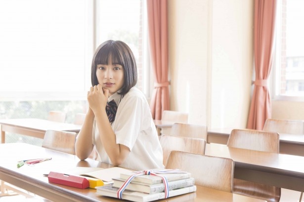 広瀬すずがもしも大学のオープンキャンパスに行ったら…というテーマで撮りおろし！