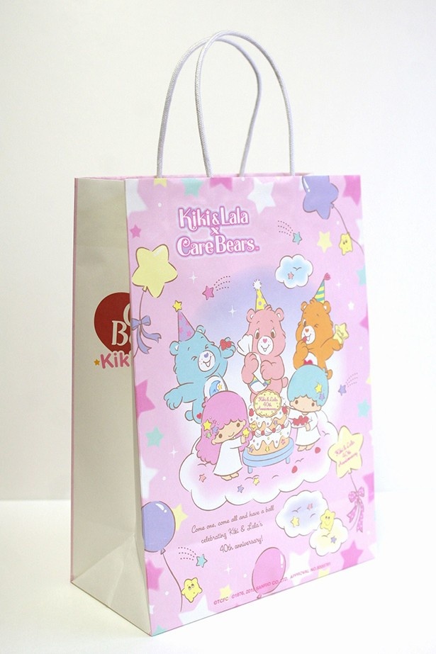 両面に2種類のプリントが入った特製ショッパー